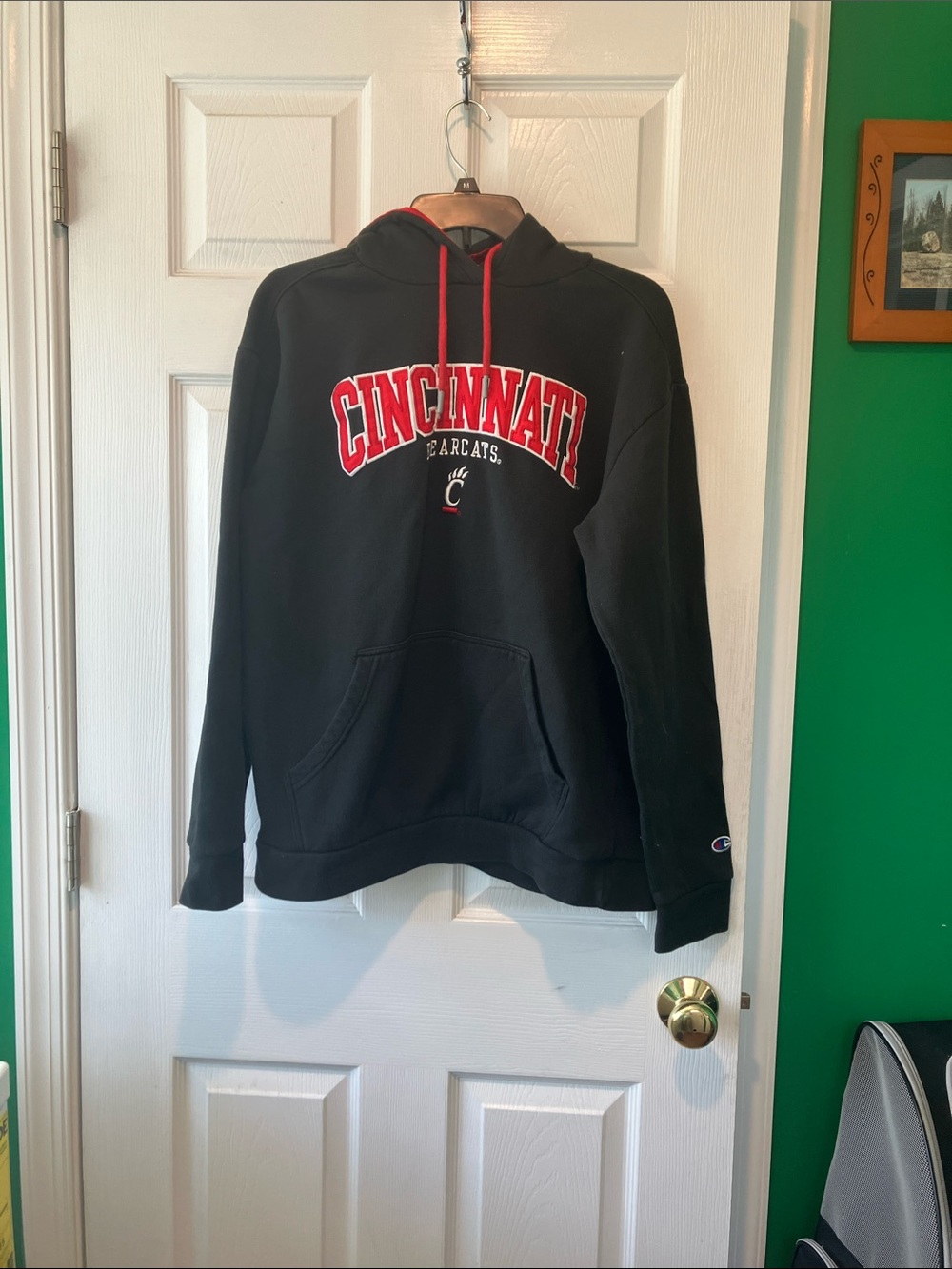 University Cincinnati bearcats black embroidered hoody sweatshirt women’s large